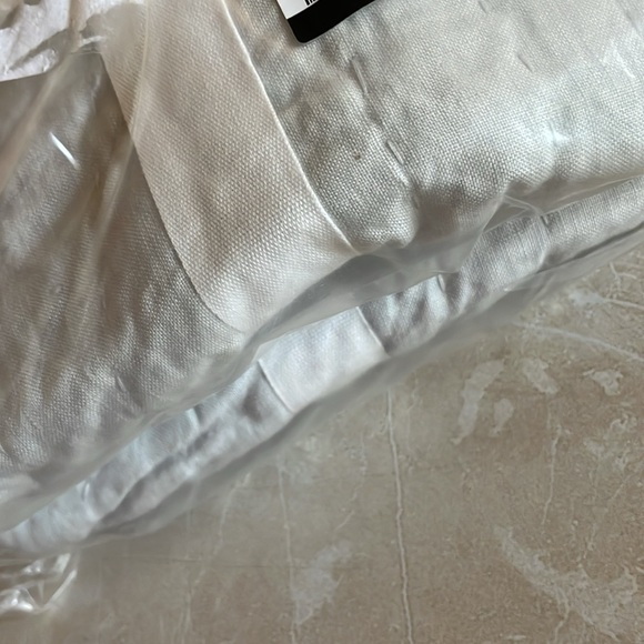 Pottery Barn Belgian Flax Linen Hand-Stitched Shams, NWOT - Picture 5 of 6